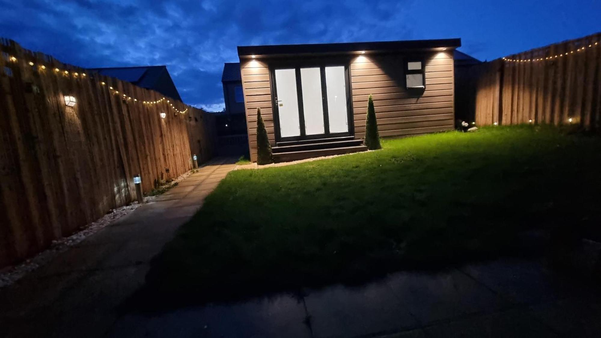 T-I-G-H The Coziest Place Wifi & Netflix Near Roundhay Villa Leeds  Dış mekan fotoğraf