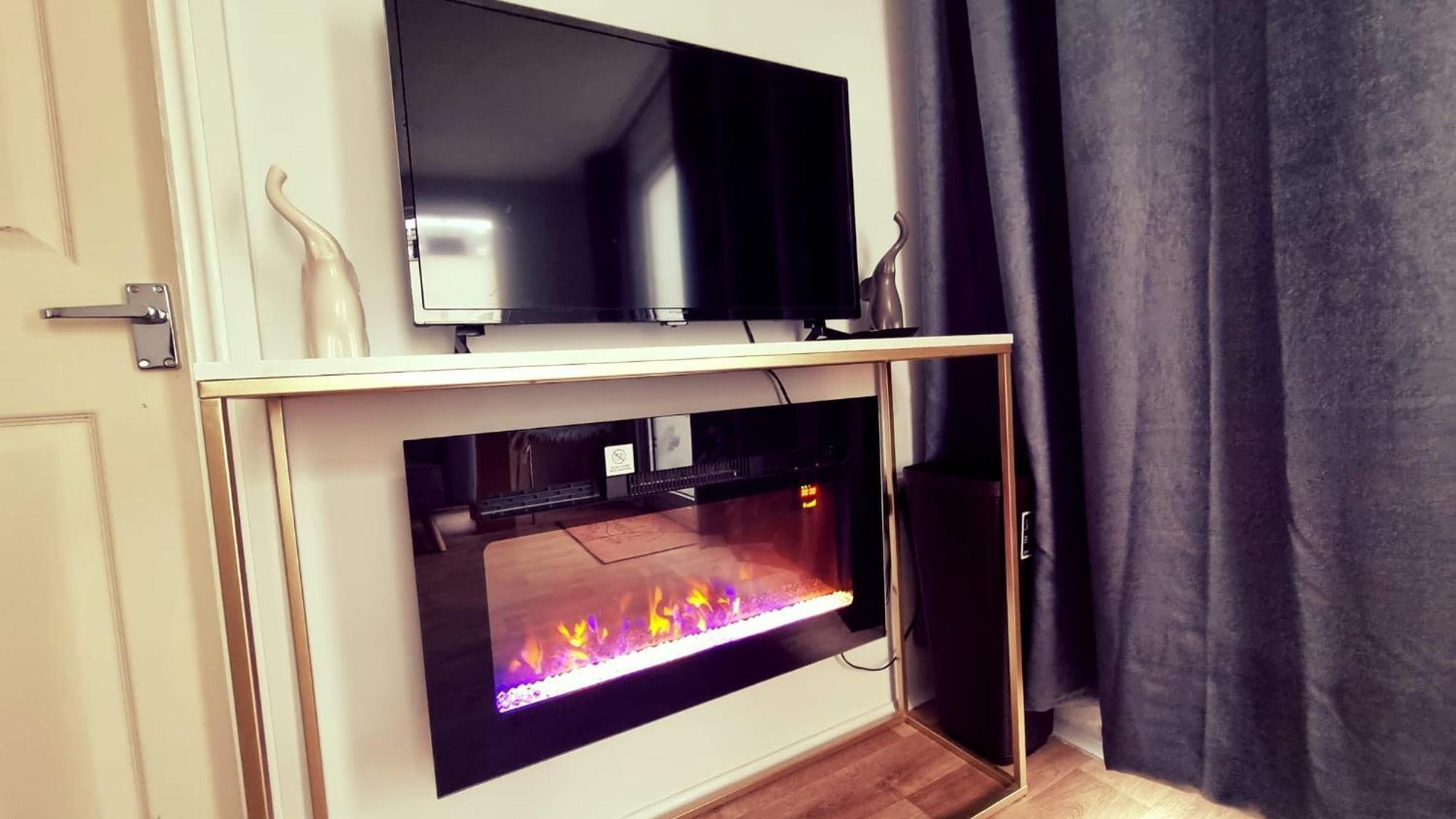 T-I-G-H The Coziest Place Wifi & Netflix Near Roundhay Villa Leeds  Dış mekan fotoğraf